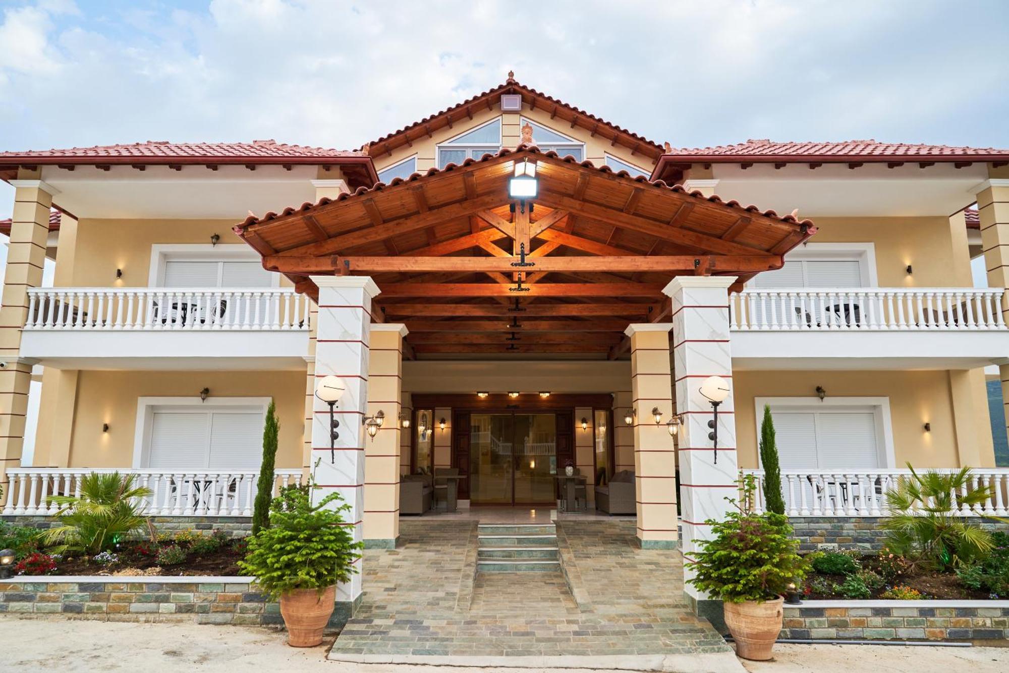 Famissi Suites 1 Kalambaka Exterior photo